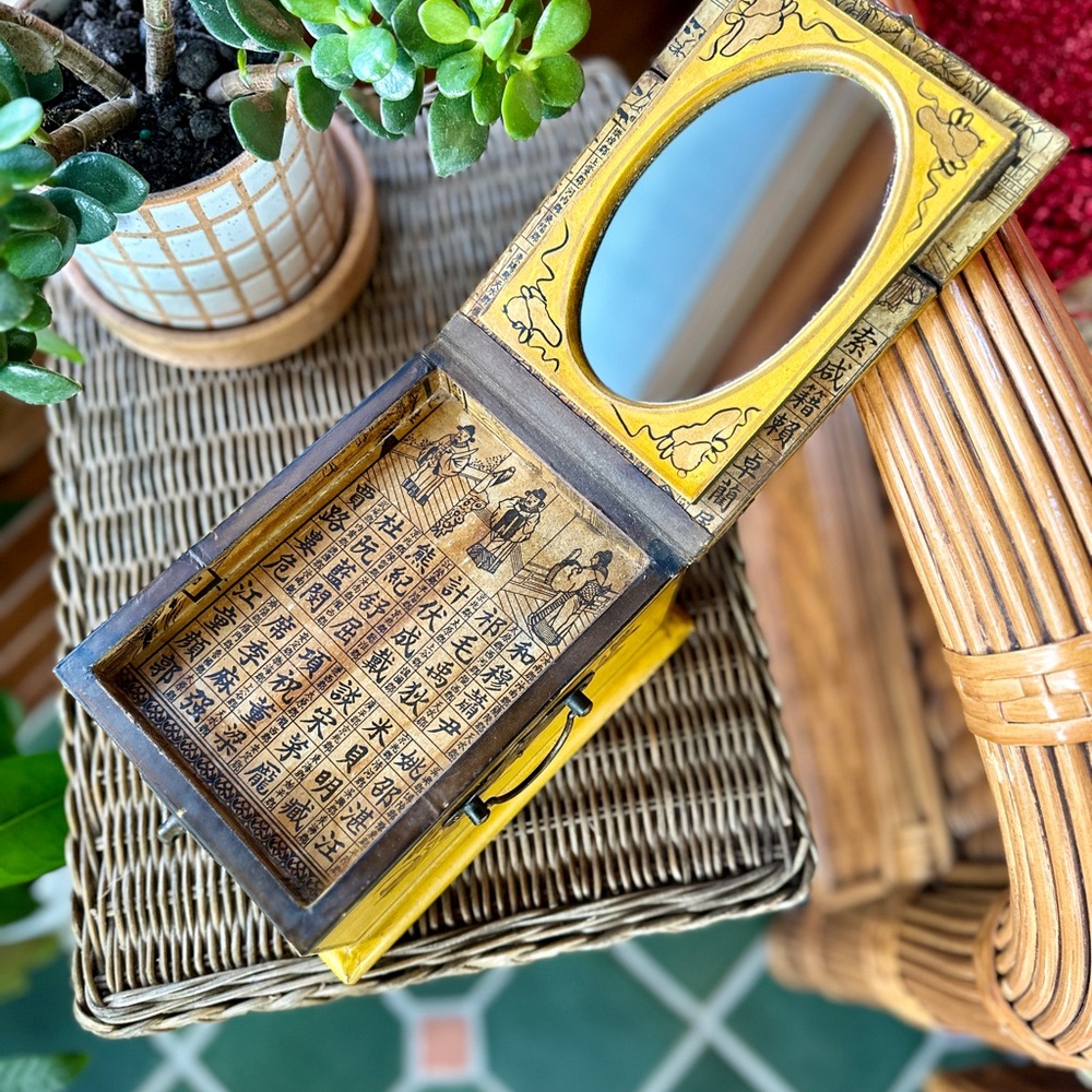 Vintage Chinese Painted Jewelry Box - Picture 5 of 11